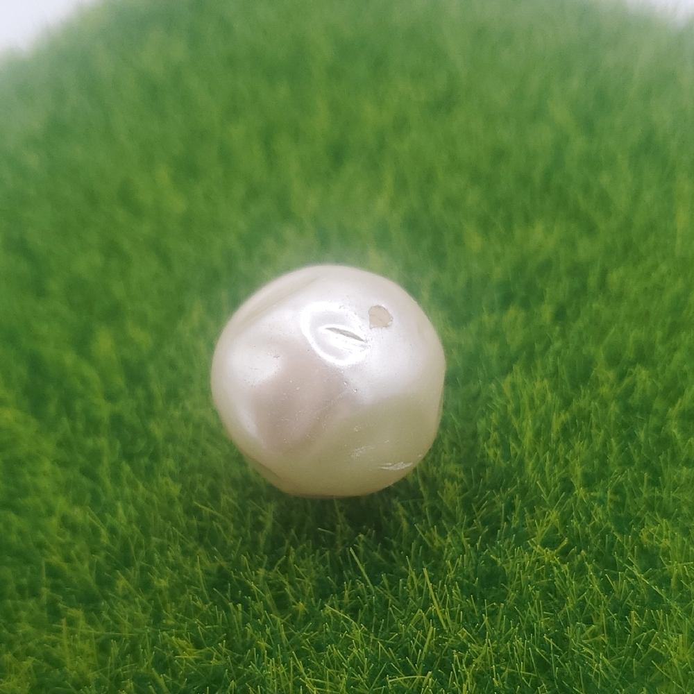 Elegant Cream Faux Pearl Bead P327 Baroque